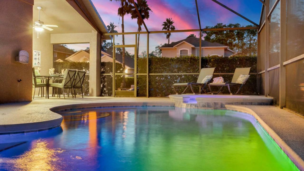 Backstage - In Popular 4 Bed Pool That's Very Close To Сasa de vacaciones Orlando